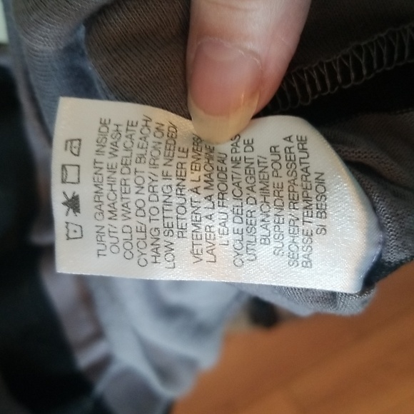 10/$10    Ardene Striped Batwing Tee XL - Picture 5 of 6